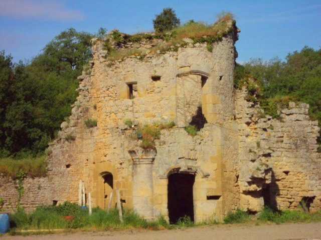 Vestige château fort