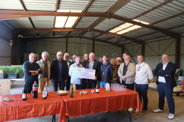 Remise de chèque d’aide au commerce et à l’artisant